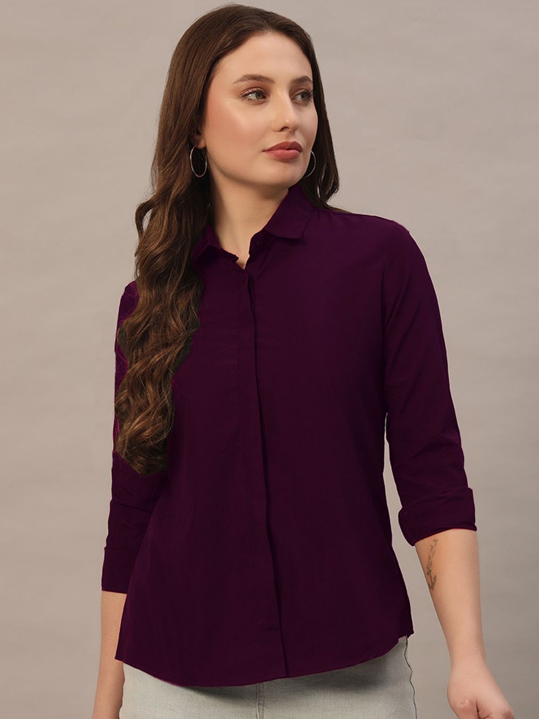 

The Roadster Lifestyle Co. Women Slim Fit Spread Collar Solid Casual Shirt, Purple