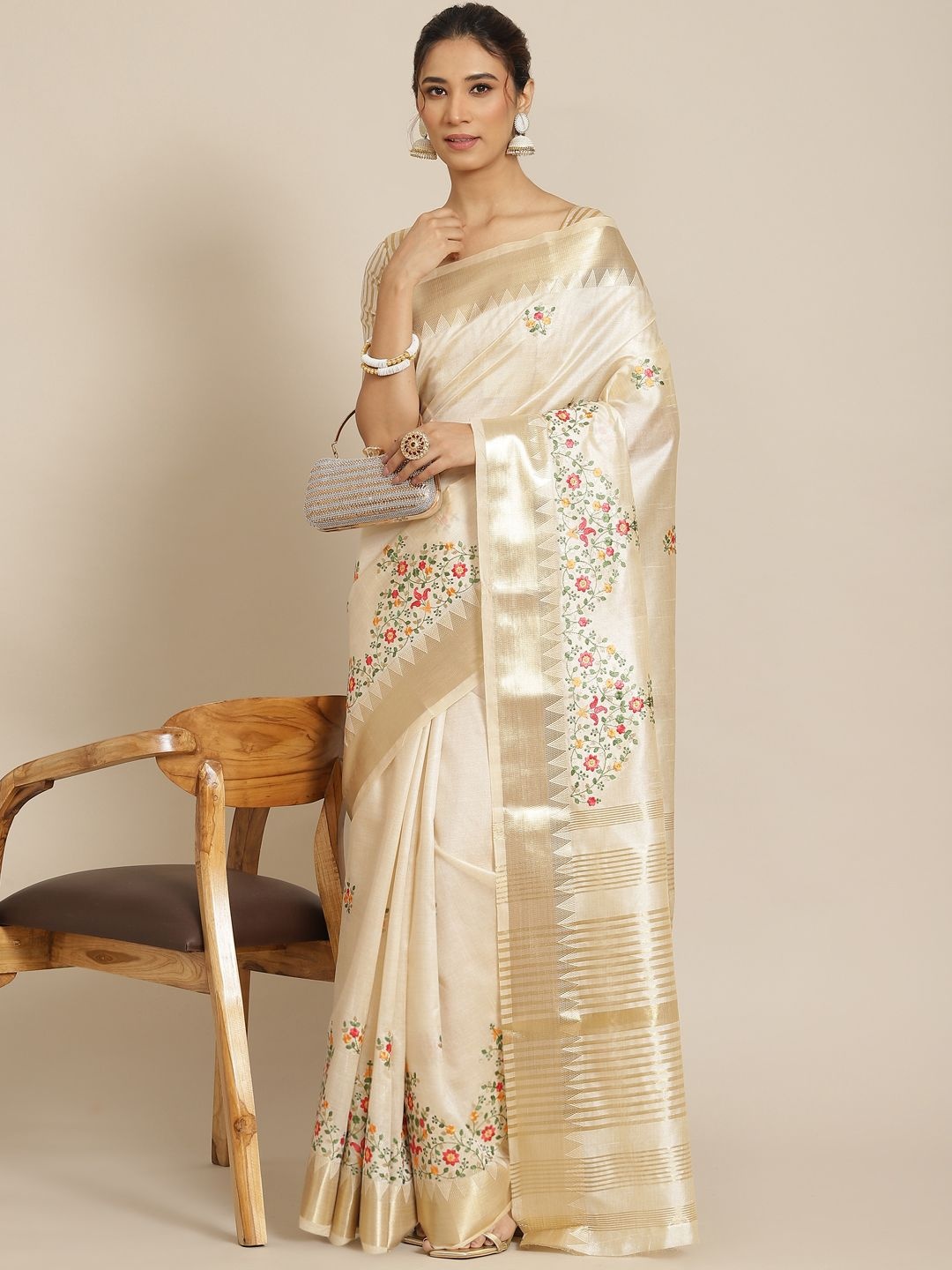 

DIVASTRI Striped Zari Gadwal Saree, White