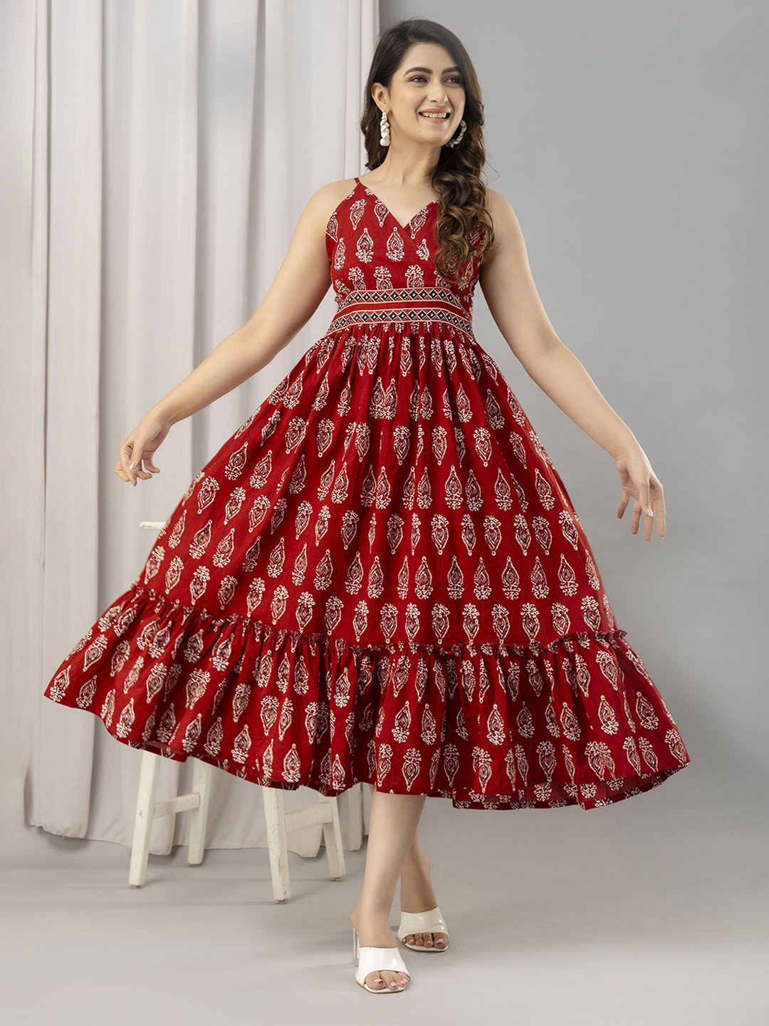 

FrionKandy Women Ethnic Motifs Printed Cotton Fit & Flare Midi Dress, Red