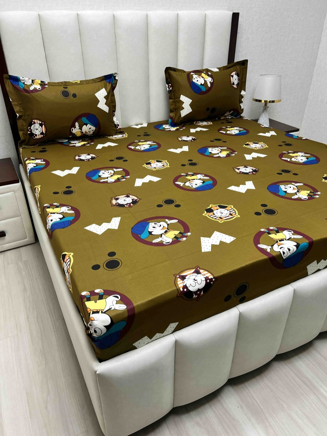 

Pure Decor Brown Cartoon Characters Pure Cotton 200 TC Queen Bedsheet Set 2.28 m x 2.54 m