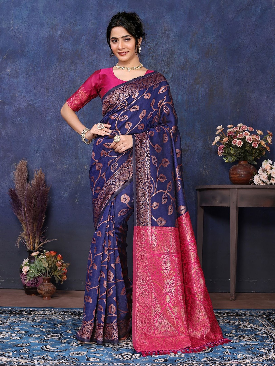 

sareyavella Woven Design Zari Banarasi Saree, Navy blue