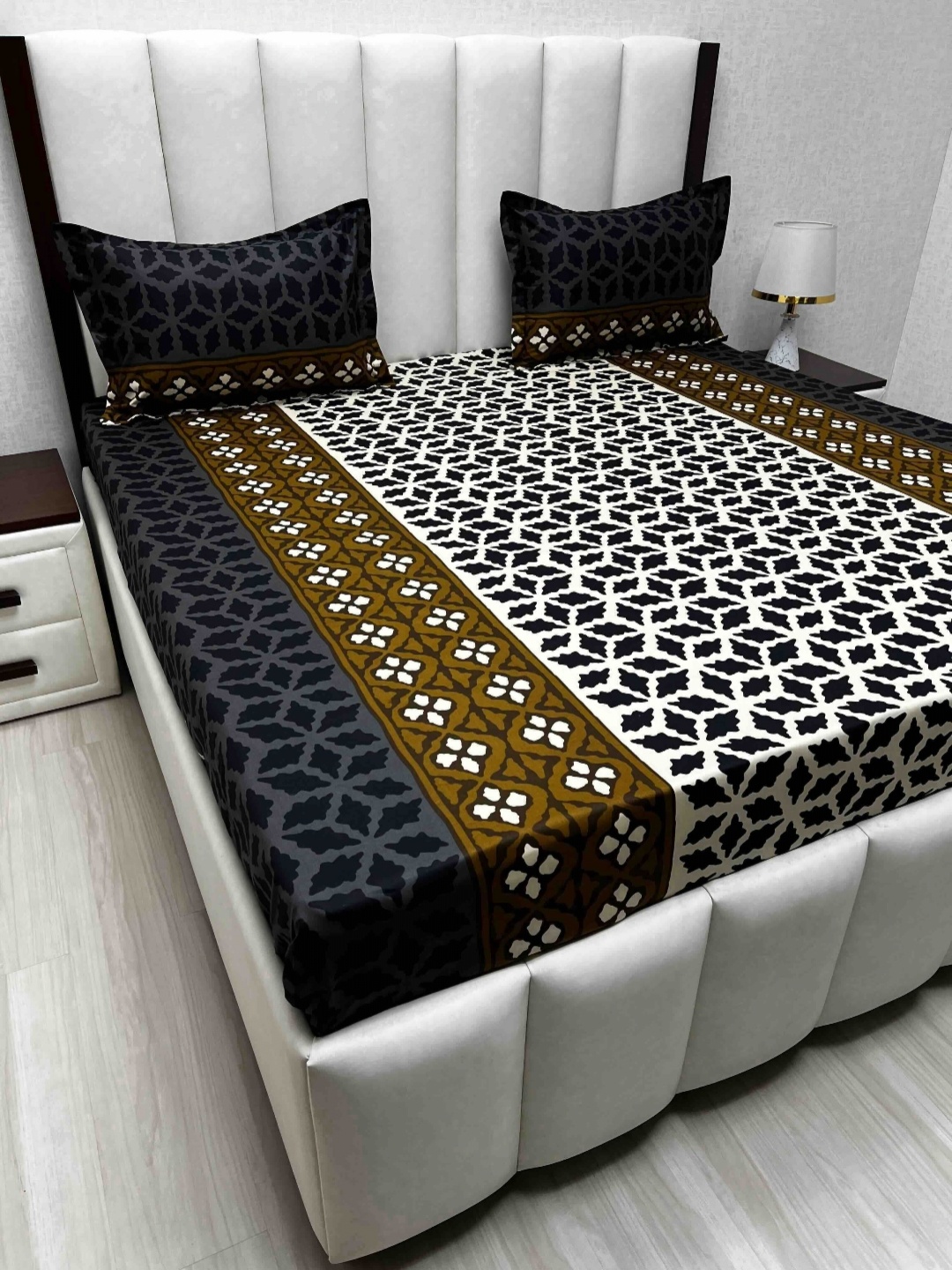 

Pure Decor White Geometric Pure Cotton 350 TC Queen Bedsheet Set 2.28 m x 2.54 m