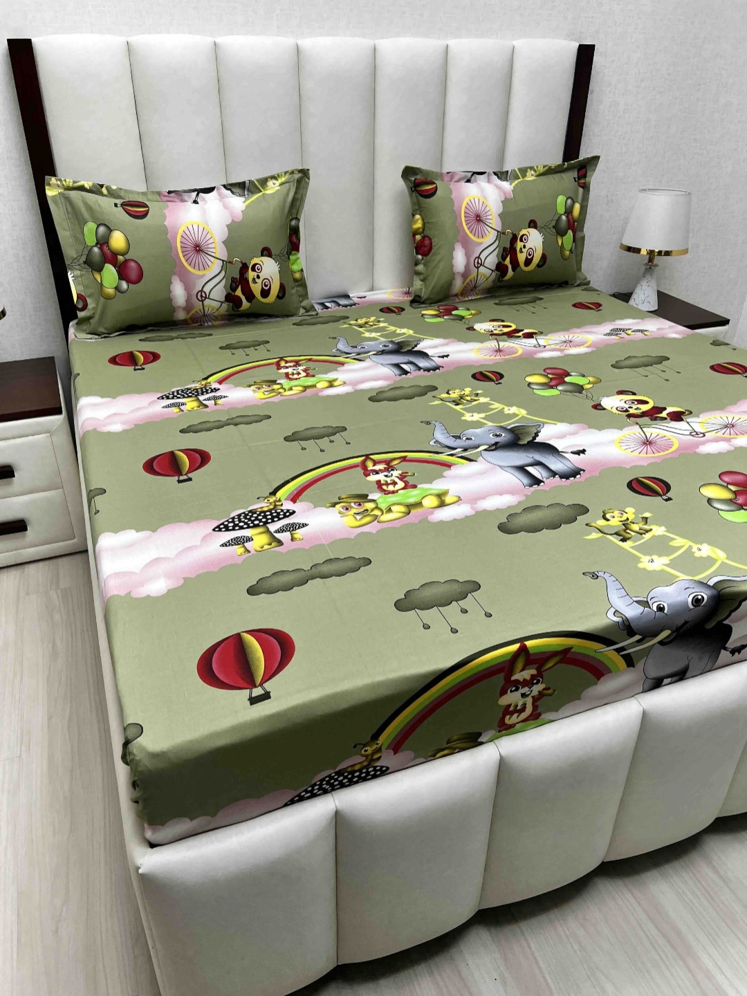 

Pure Decor Passion Fur 350 TC Pure Cotton Queen Bedsheet-2.28 m x 2.54 m, Green