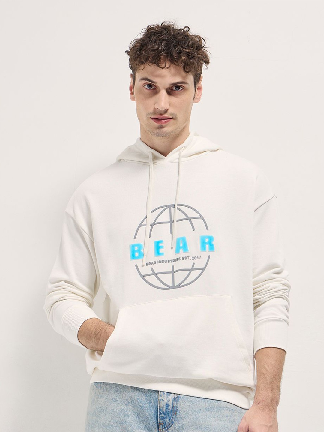 

THE BEAR HOUSE Men's Cotton Graphic Printed Hooded Sweatshirt, White