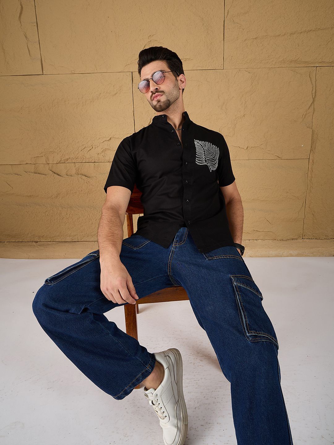 

all yours Men Band Collar Floral Printed Cotton Linen Casual Shirt, Black
