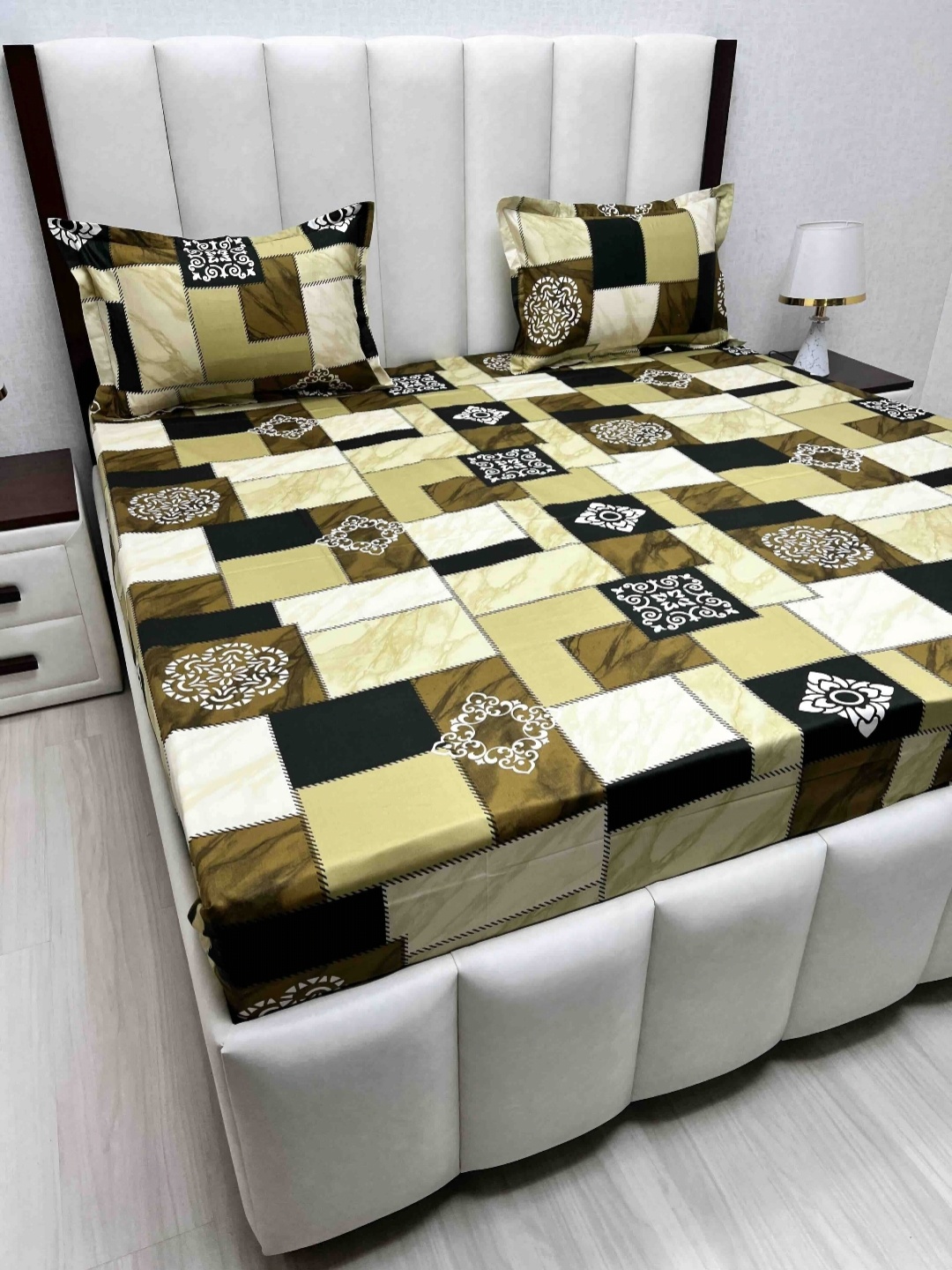 

Pure Decor Passion Fur Ethnic Motifs 330 TC Pure Cotton Queen Bedsheet-2.28 m x 2.54 m, Green
