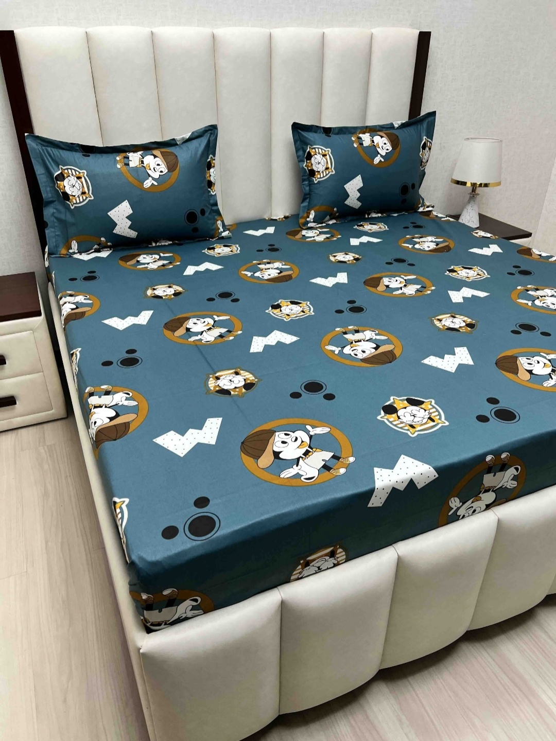 

Pure Decor Passion Fur 330 TC Pure Cotton Queen Bedsheet-2.28 m x 2.54 m, Blue