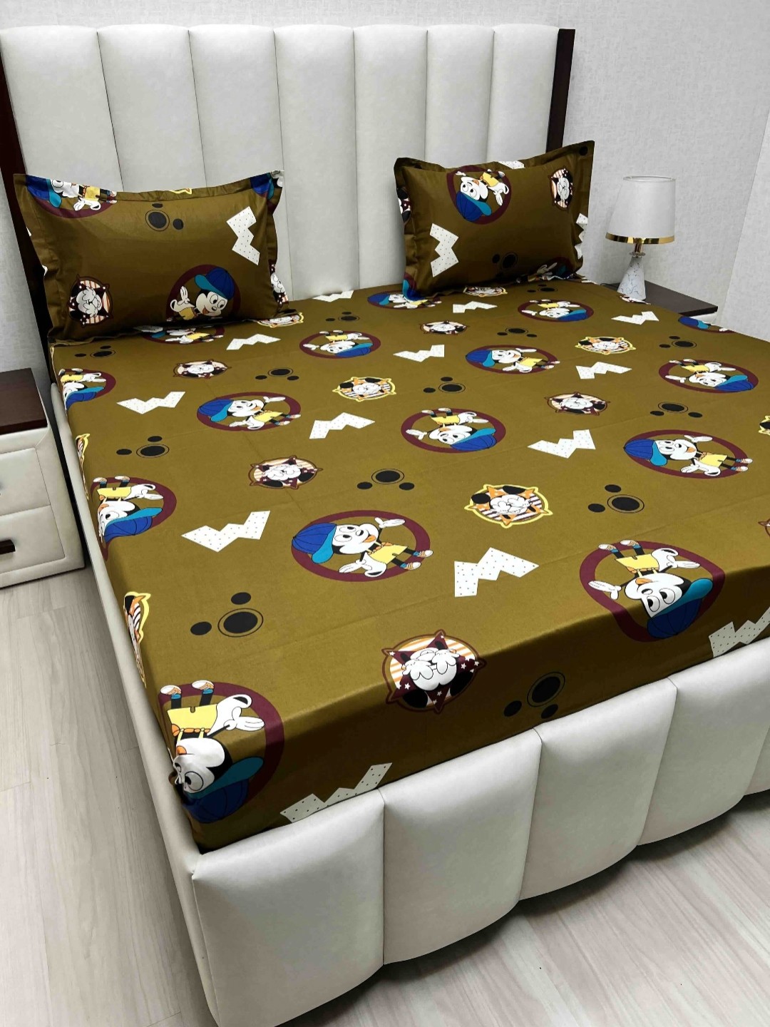 

Pure Decor Passion Fur 330 TC Pure Cotton Queen Bedsheet-2.28 m x 2.54 m, Brown