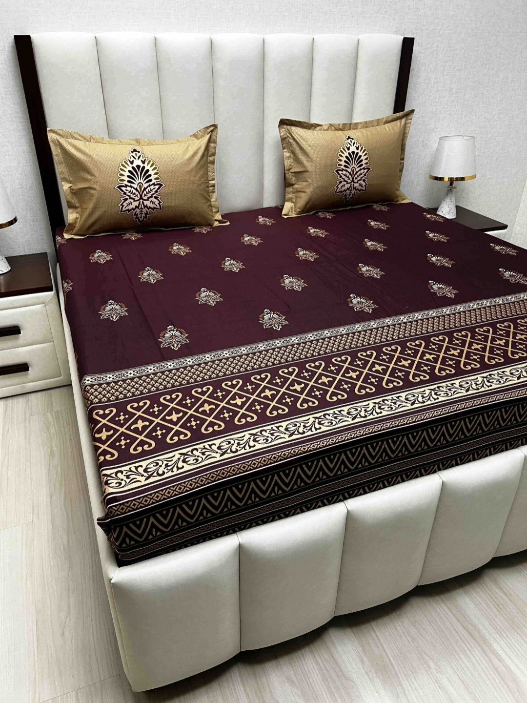 

Pure Decor Royal Lifestyle 400 TC Pure Cotton King Bedsheet Set-2.74 m x 2.74 m, Maroon