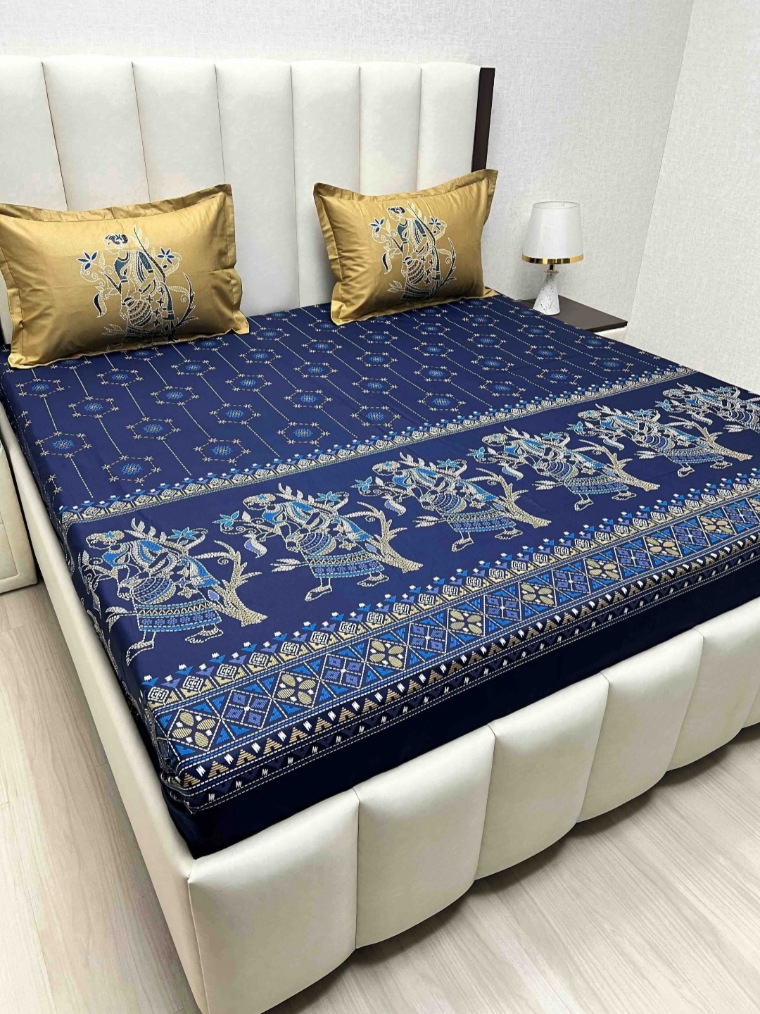

Pure Decor Royal Lifestyle 380 TC Pure Cotton King Bedsheet Set-2.74 m x 2.74 m, Blue