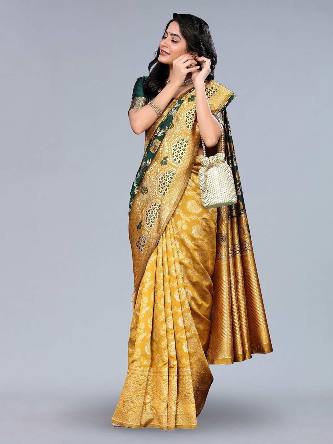 

saretramall Woven Design Zari Banarasi Saree, Yellow