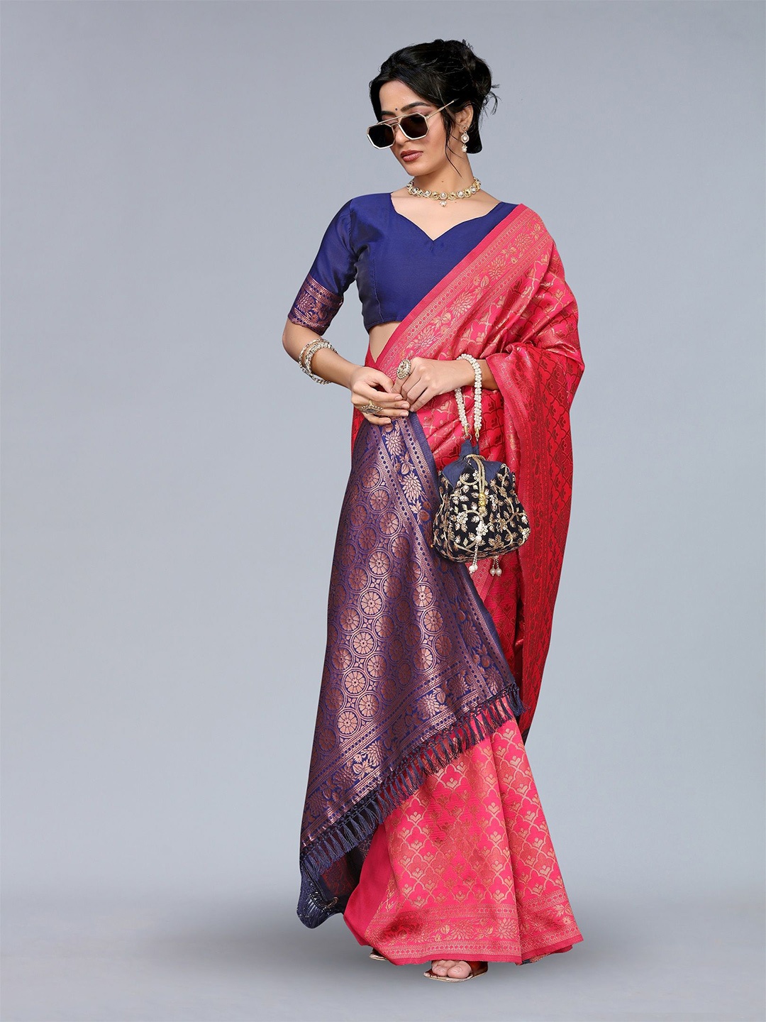 

saretramall Woven Design Zari Banarasi Saree, Pink