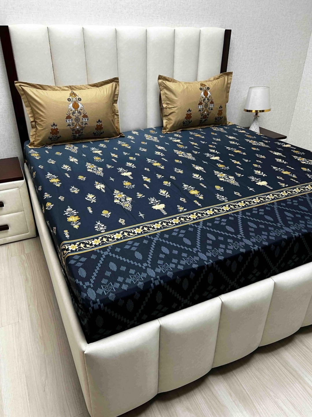 

Pure Decor Royal Lifestyle Floral 260 TC Pure Cotton King Bedsheet Set-2.74 m x 2.74 m, Blue