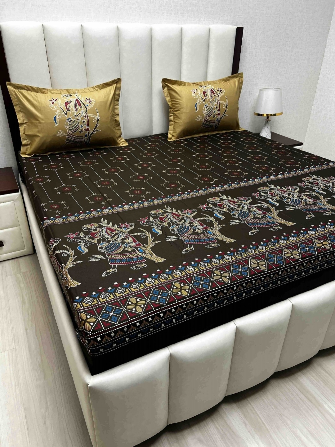 Pure Decor Brown & White Ethnic Motifs 260 TC Cotton King Bedsheet Set 2.74 m x 2.74 m