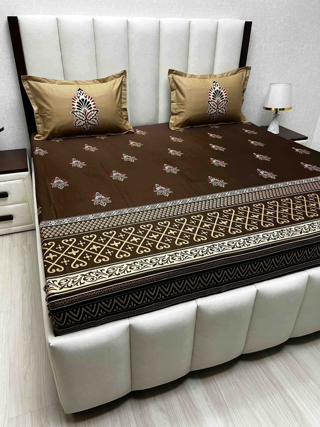 

Pure Decor Brown & White Ethnic Motifs 260 TC Cotton King Bedsheet Set 2.74 m x 2.74 m