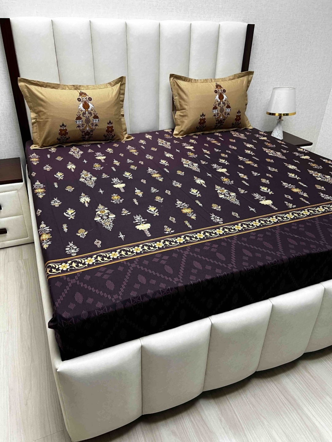 

Pure Decor Purple & White Floral 260 TC Cotton King Bedsheet Set 2.74 m x 2.74 m