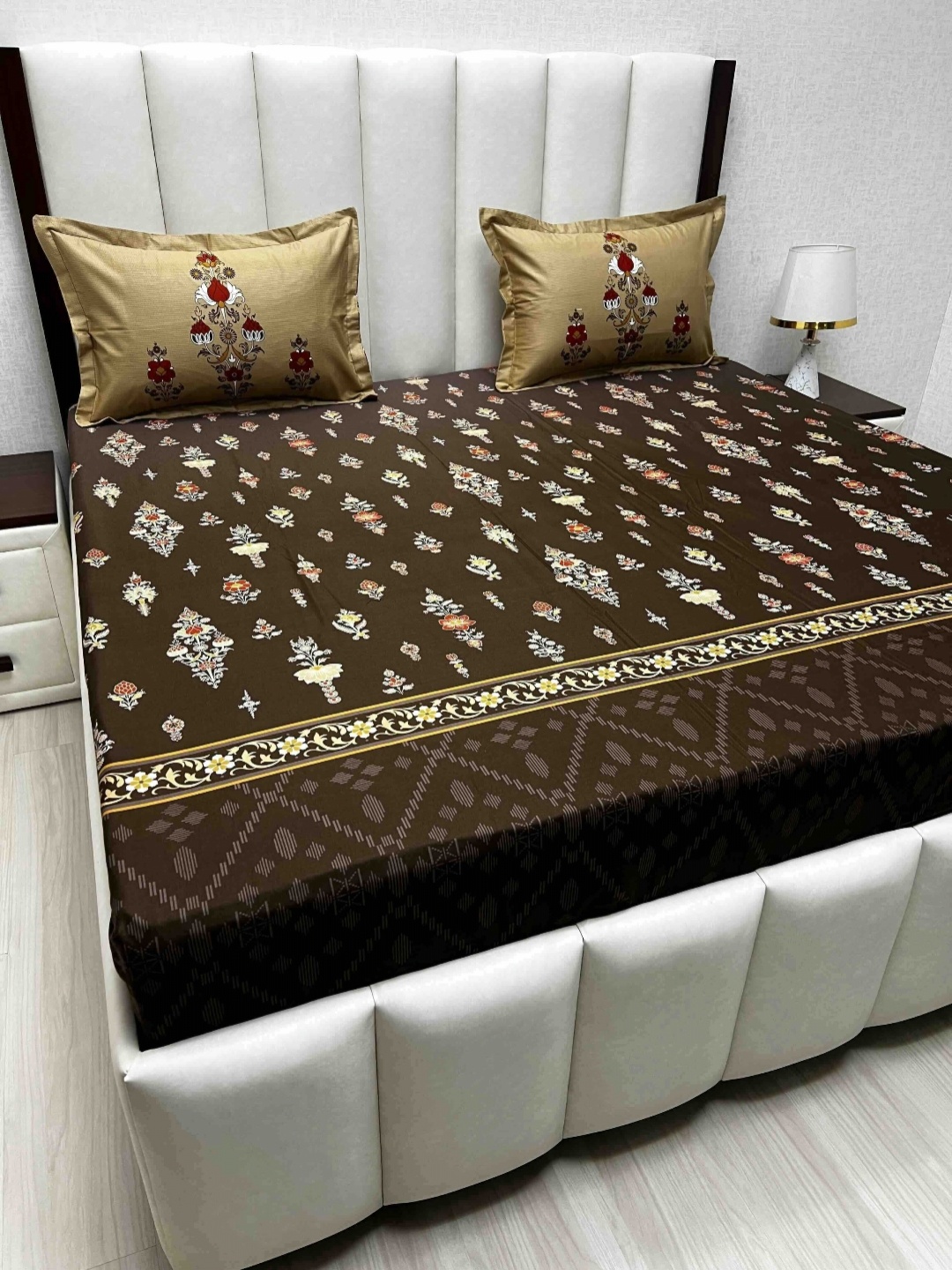 Pure Decor Brown & White Floral 250 TC Cotton King Bedsheet Set 2.74 m x 2.74 m