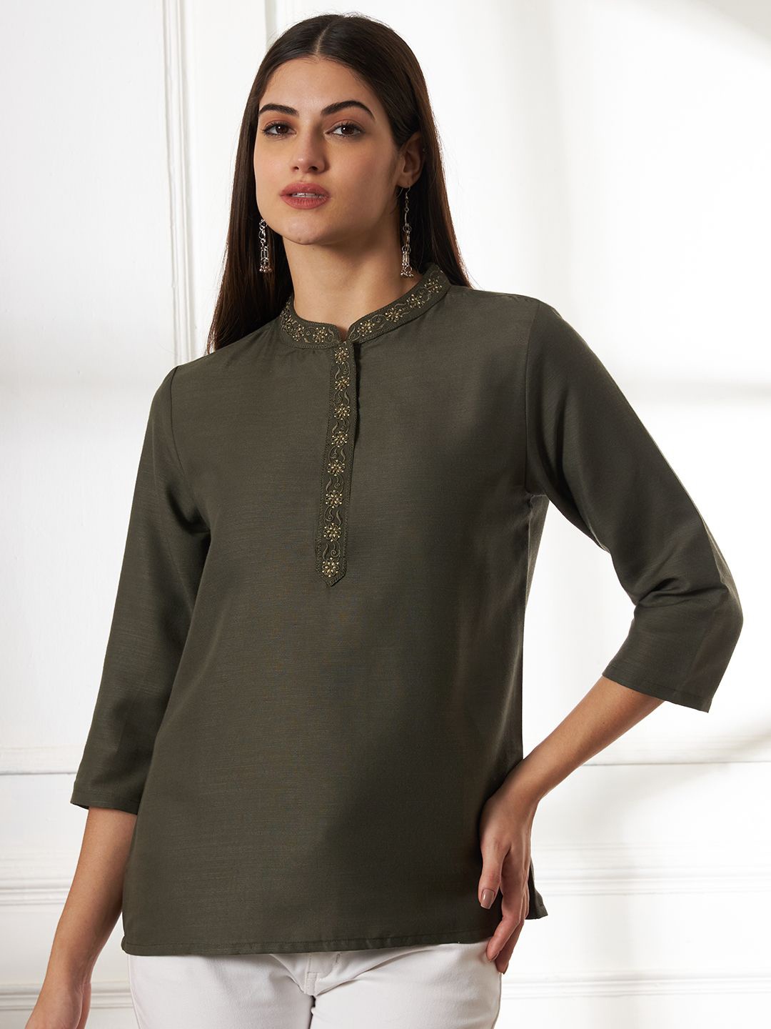 

Anouk Rustic Women Embroidered Thread Work Kurti, Grey