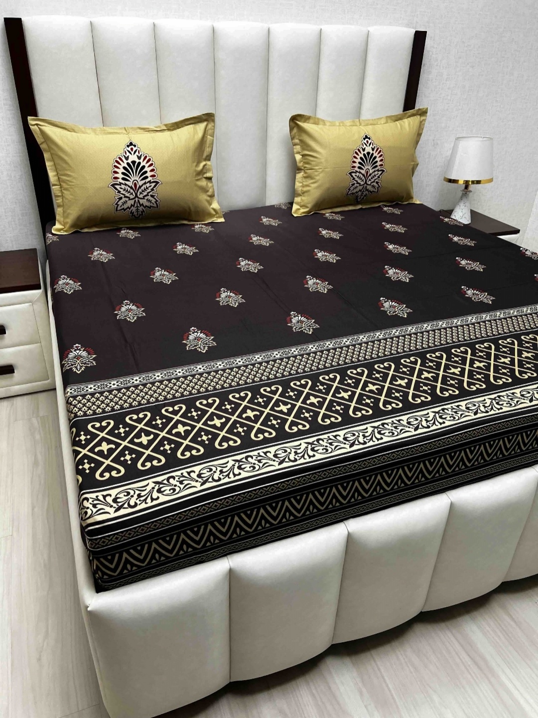

Pure Decor Brown & White Ethnic Motifs 230 TC Cotton King Bedsheet Set 2.74 m x 2.74 m