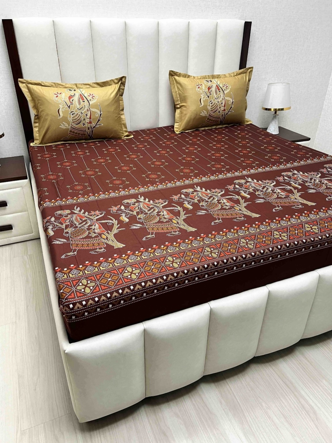 

Pure Decor Brown & White Ethnic Motifs 230 TC Cotton King Bedsheet Set 2.74 m x 2.74 m