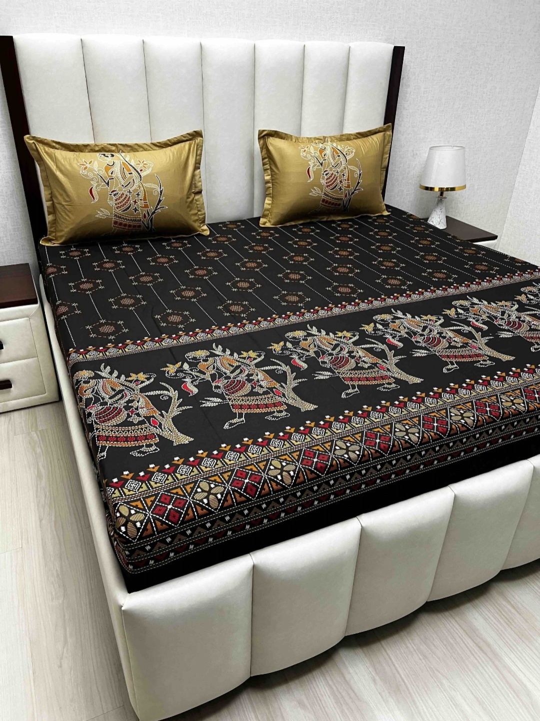 

Pure Decor Brown & White Ethnic Motifs 230 TC Cotton King Bedsheet Set 2.74 m x 2.74 m