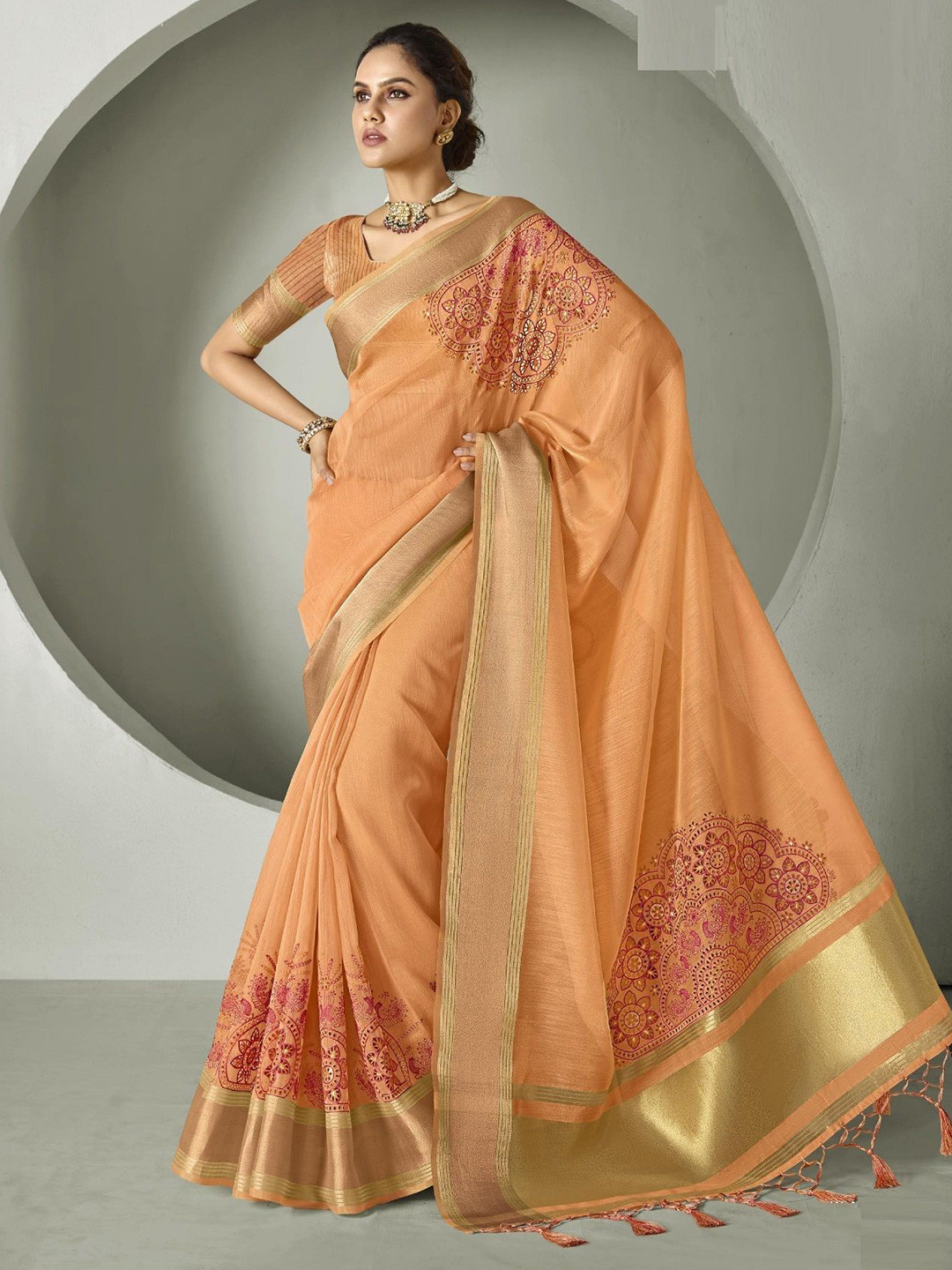 

MAHALASA Ethnic Motifs Embroidered Pure Cotton Saree, Orange
