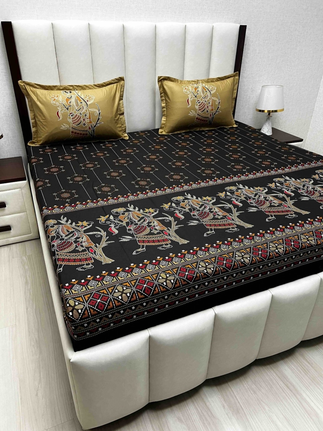 

Pure Decor Brown & White Ethnic Motifs 220 TC Cotton King Bedsheet Set 2.74 m x 2.74 m
