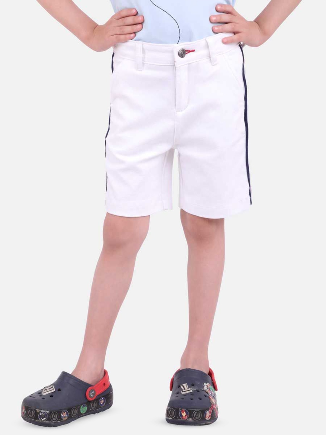 

One Friday Boys White Solid Shorts