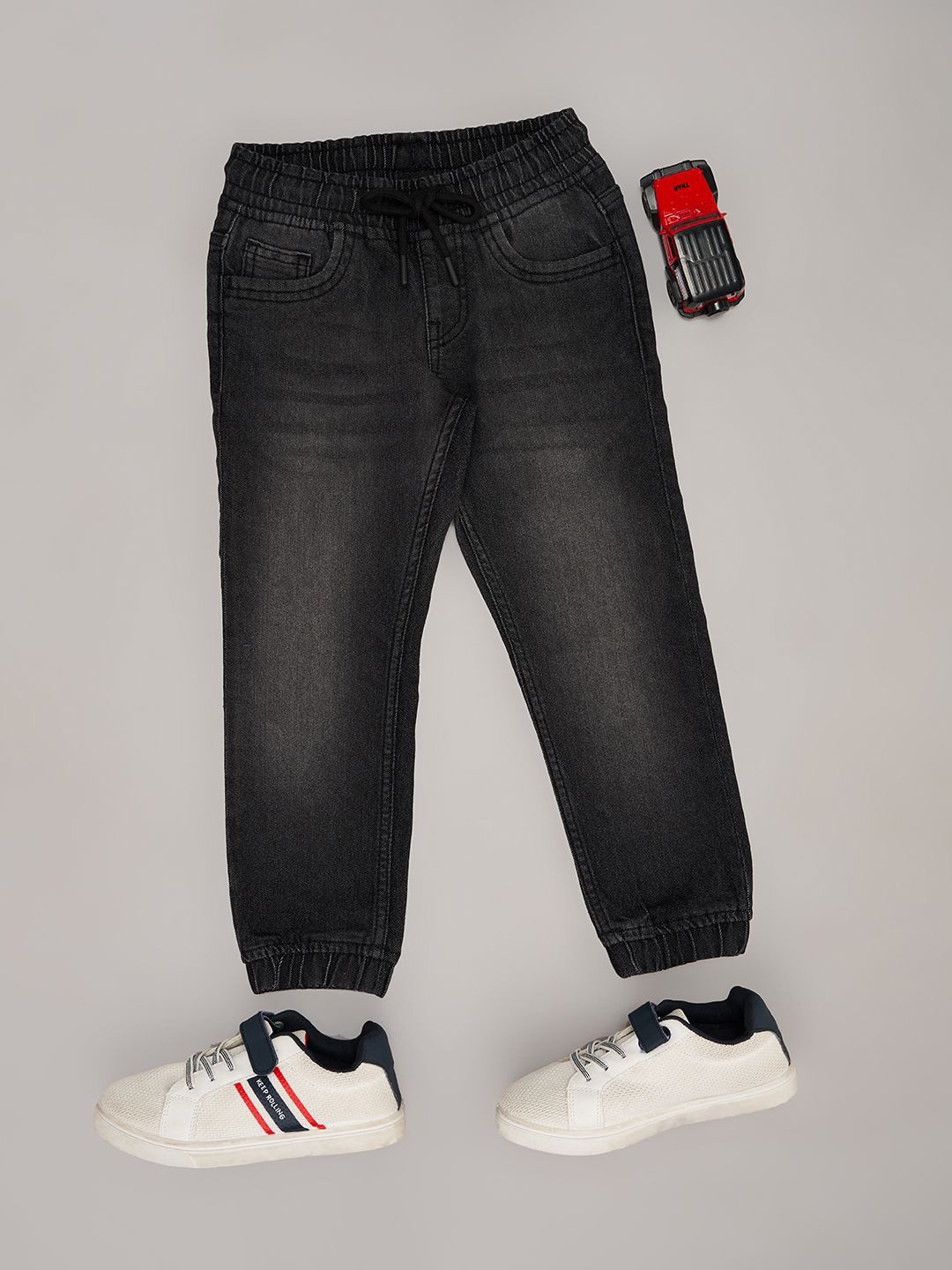 

Pantaloons Junior Boys Light Fade Mid-Rise Jeans, Black