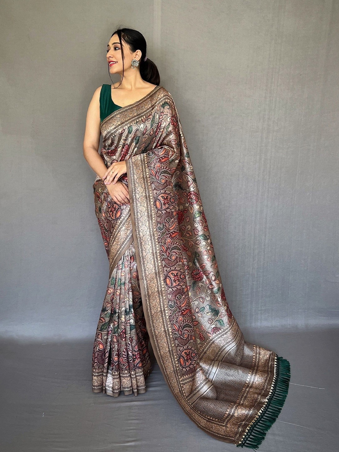 

LeeliPeeri Designer Kalamkari Woven Design Saree, Grey