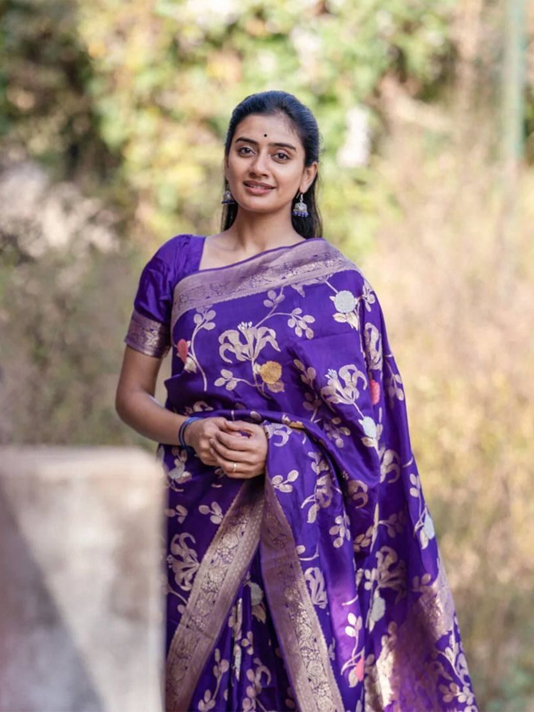 

Rujave Woven Design Zari Art Silk Kanjeevaram Saree, Purple