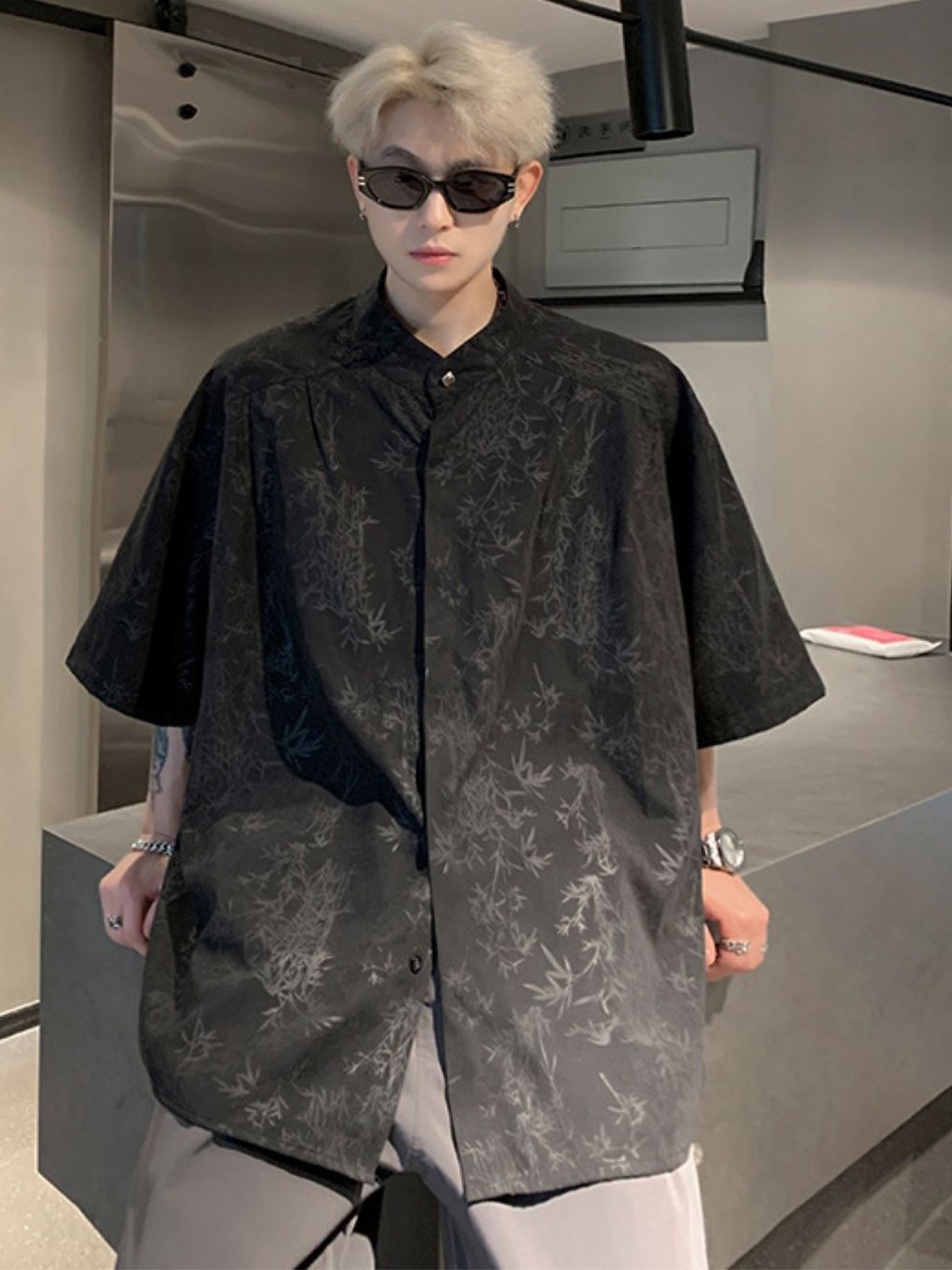 

StyleCast Men Original Oversized Fit Band Collar Floral Printed Casual Shirt, Black