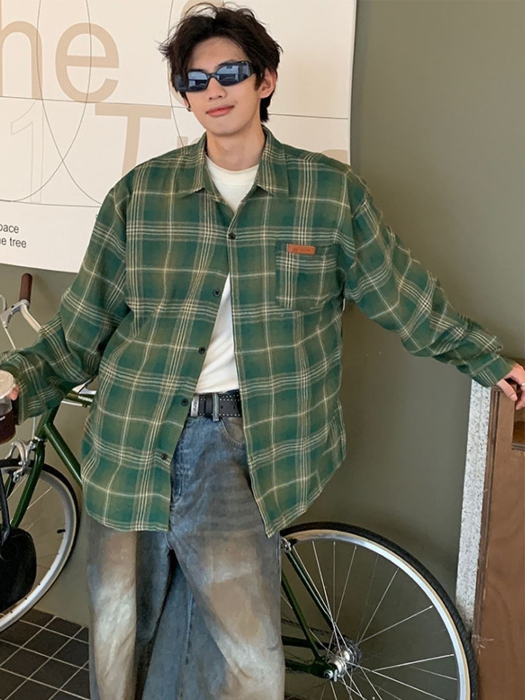 

StyleCast Men Original Oversized Fit Spread Collar Tartan Checked Cotton Casual Shirt, Olive