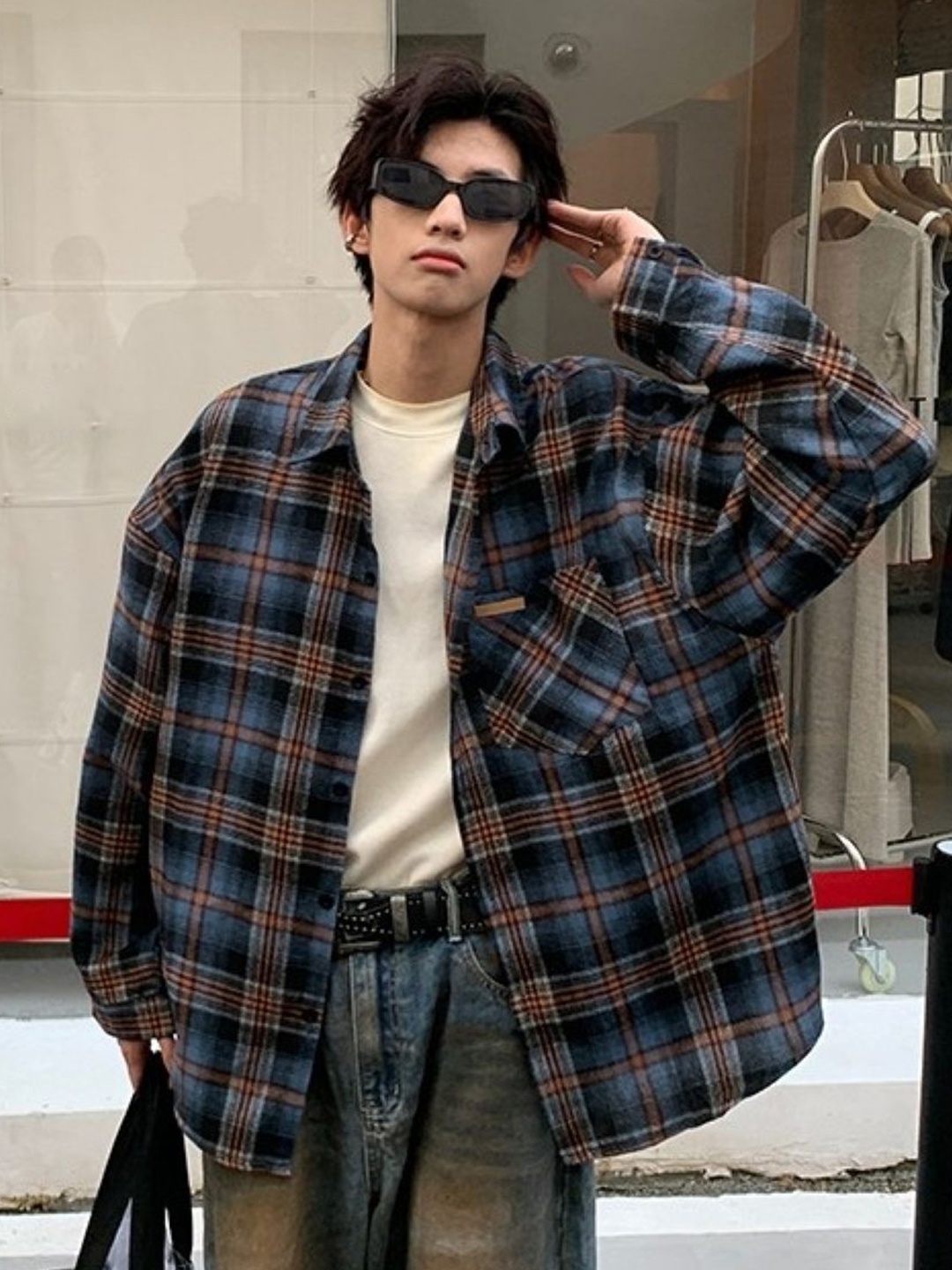 

StyleCast Men Original Oversized Fit Spread Collar Tartan Checked Cotton Casual Shirt, Blue