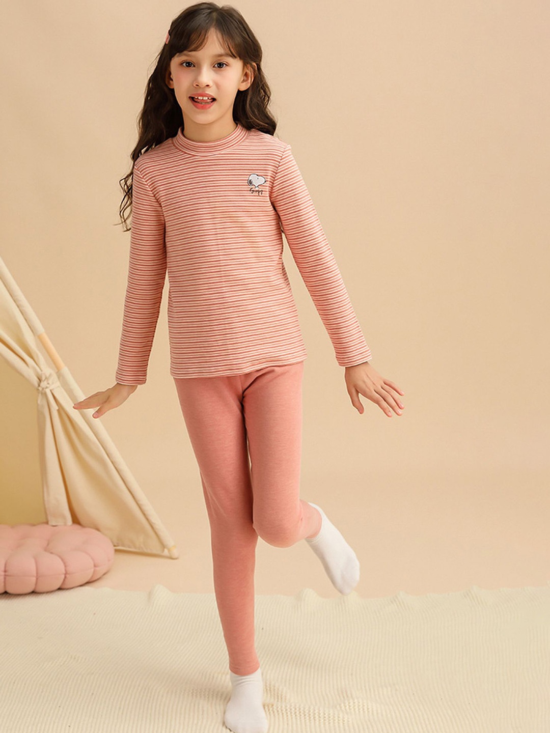 

LULU & SKY Girls Striped Night suit, Pink