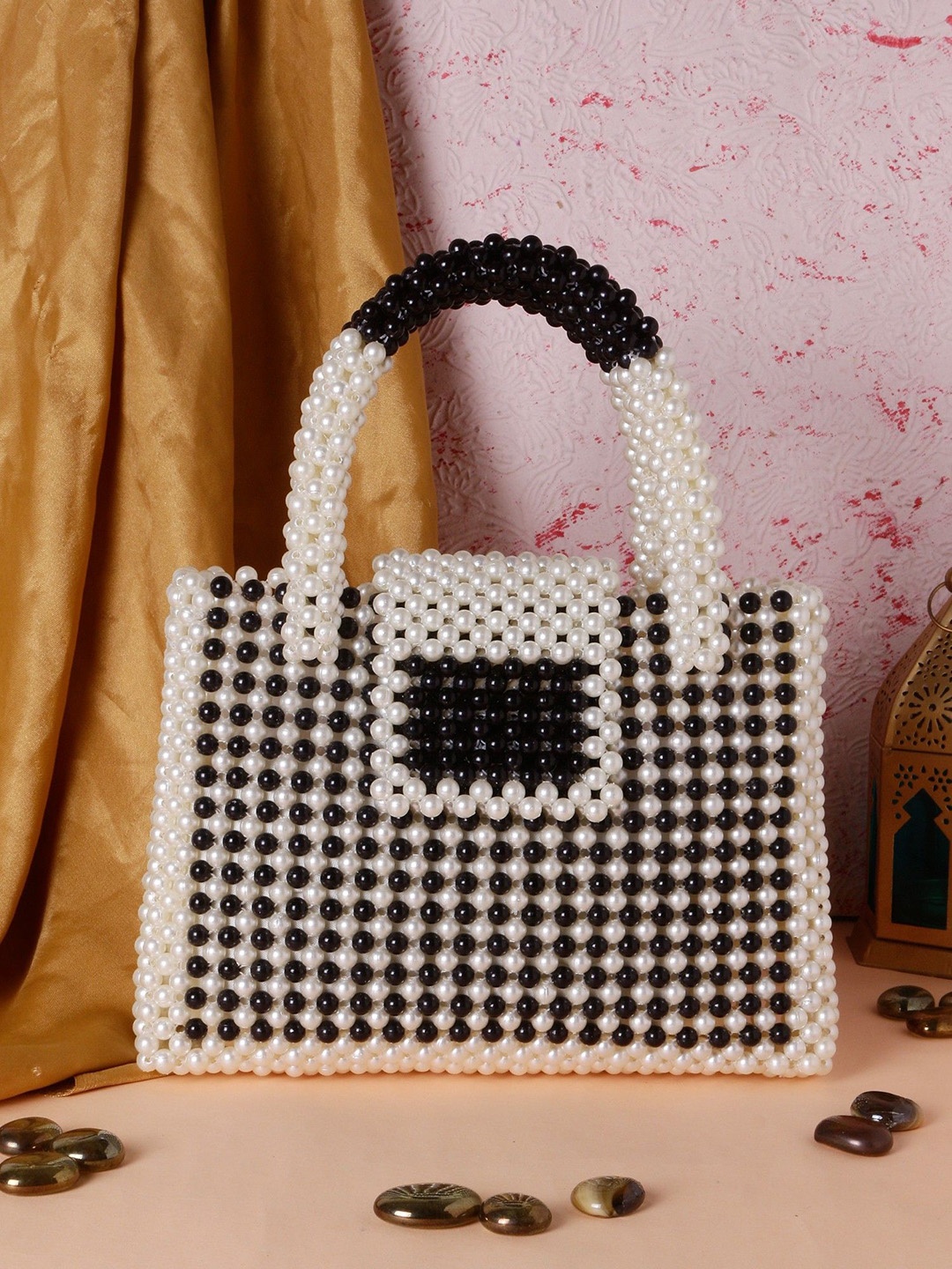 

TREASO CLOSET Rosemary Pearl Bag, Black