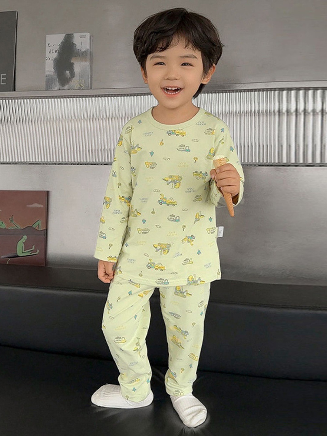 

LULU & SKY Boys Graphic Printed Night suit, Yellow