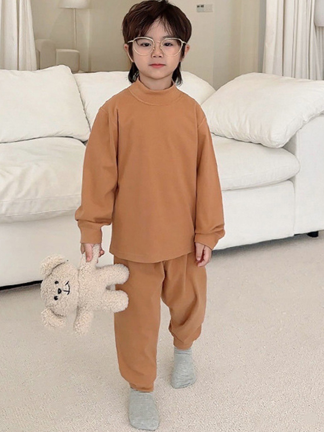 

LULU & SKY Boys Long Sleeves Night suit, Camel brown