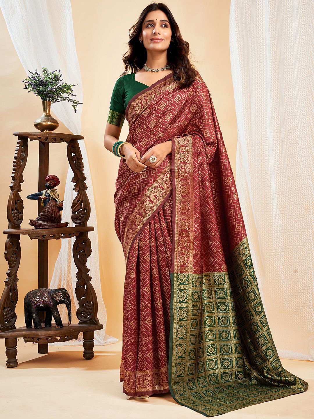 

KALINI Ethnic Motifs Zari Banarasi Saree, Maroon