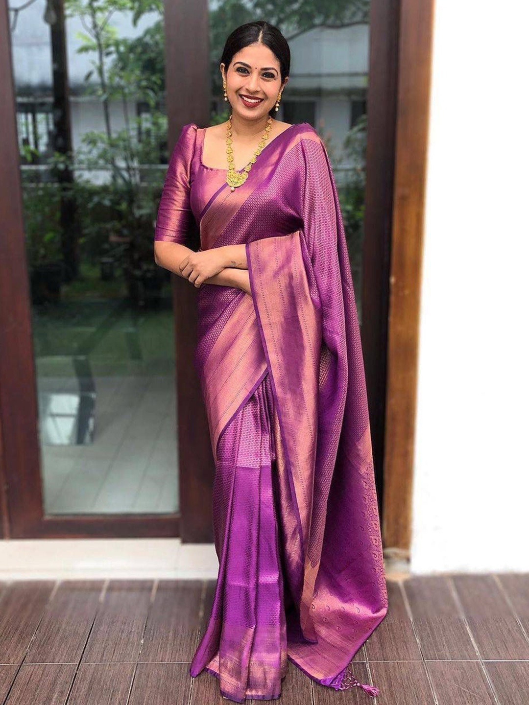 

Fashion Ritmo Woven Design Zari Pure Silk Banarasi Saree, Purple