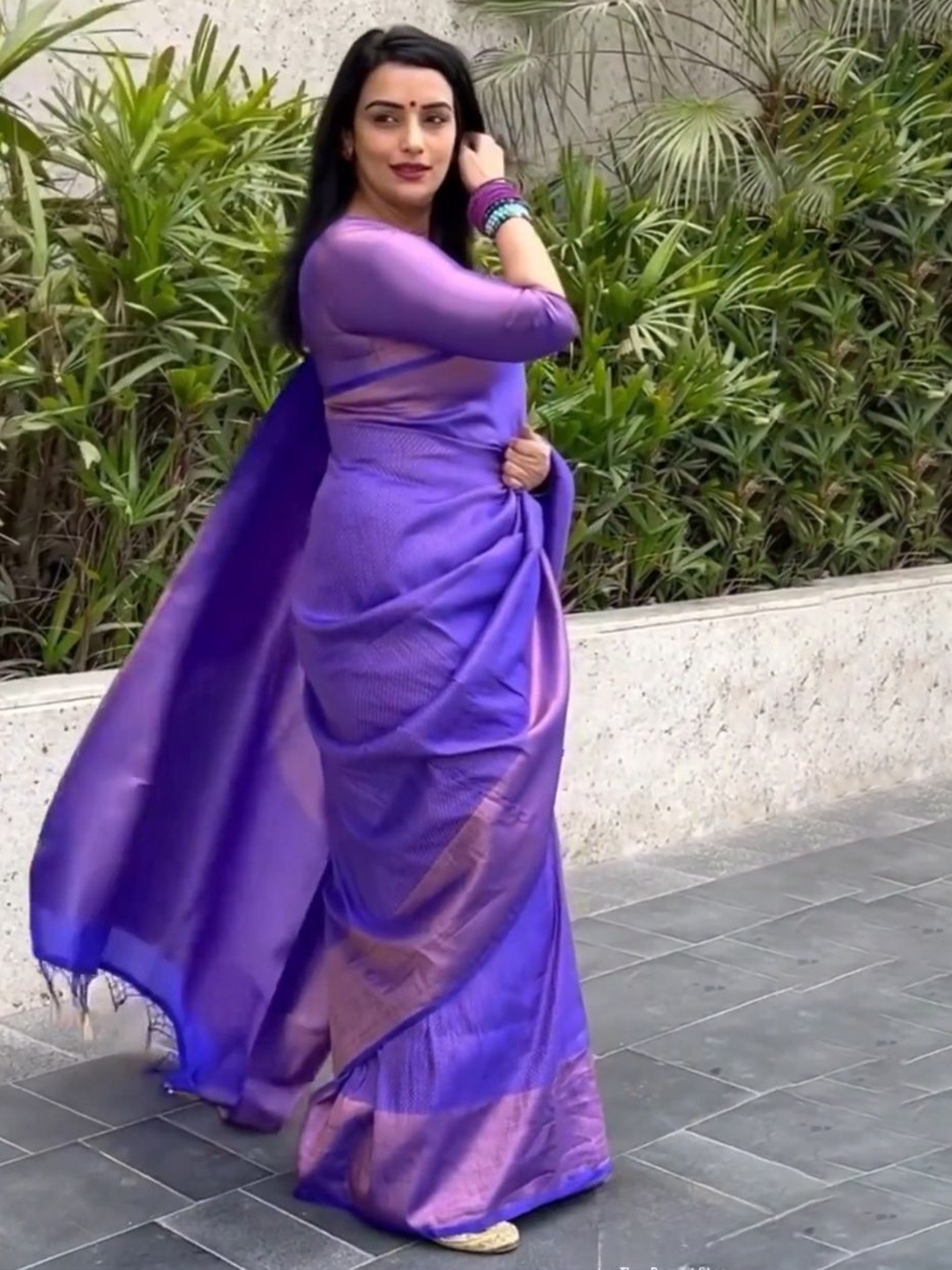 

Fashion Ritmo Woven Design Zari Pure Silk Saree, Blue
