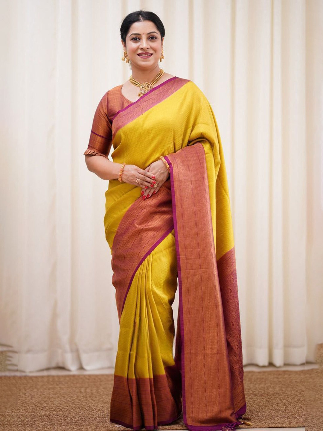 

Fashion Ritmo Woven Design Zari Pure Silk Saree, Pink