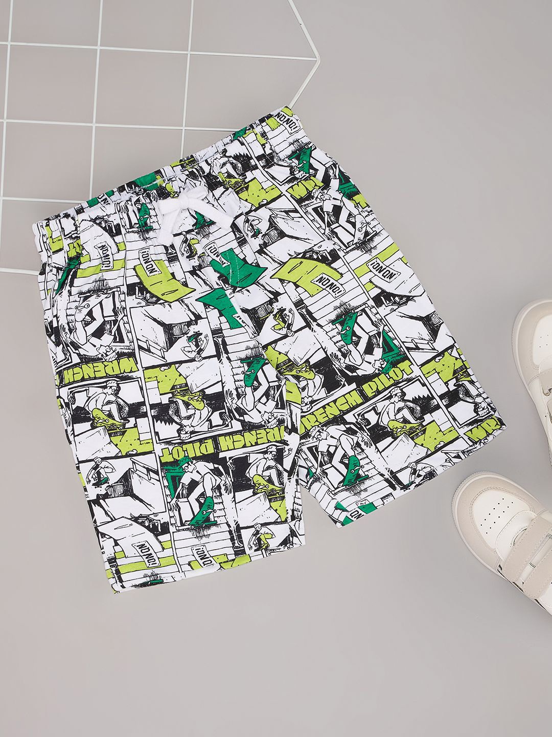 

Pantaloons Junior Boys Floral Printed Mid-Rise Cotton Shorts, White