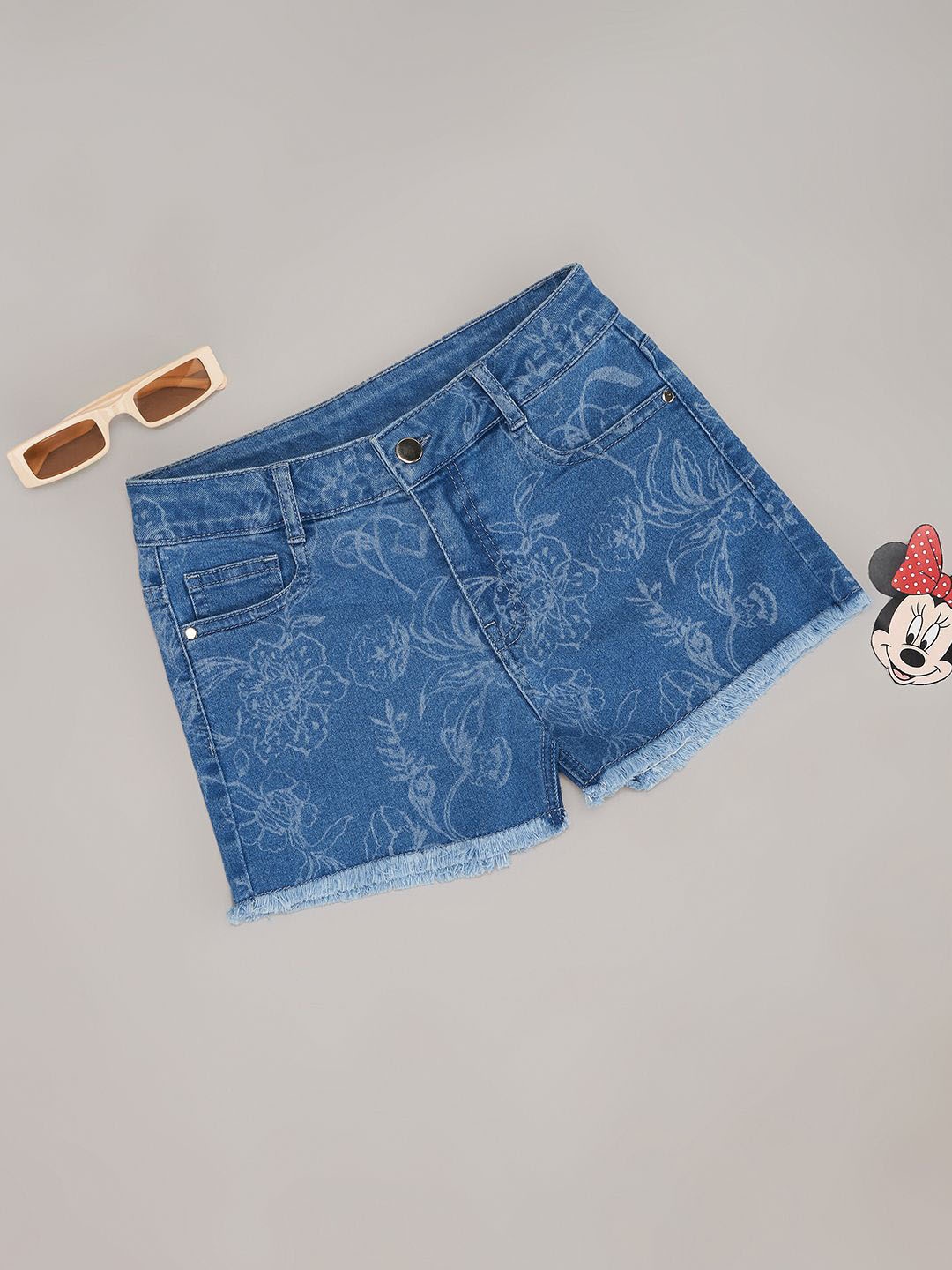 

Pantaloons Junior Girls Floral Printed Denim Shorts, Blue