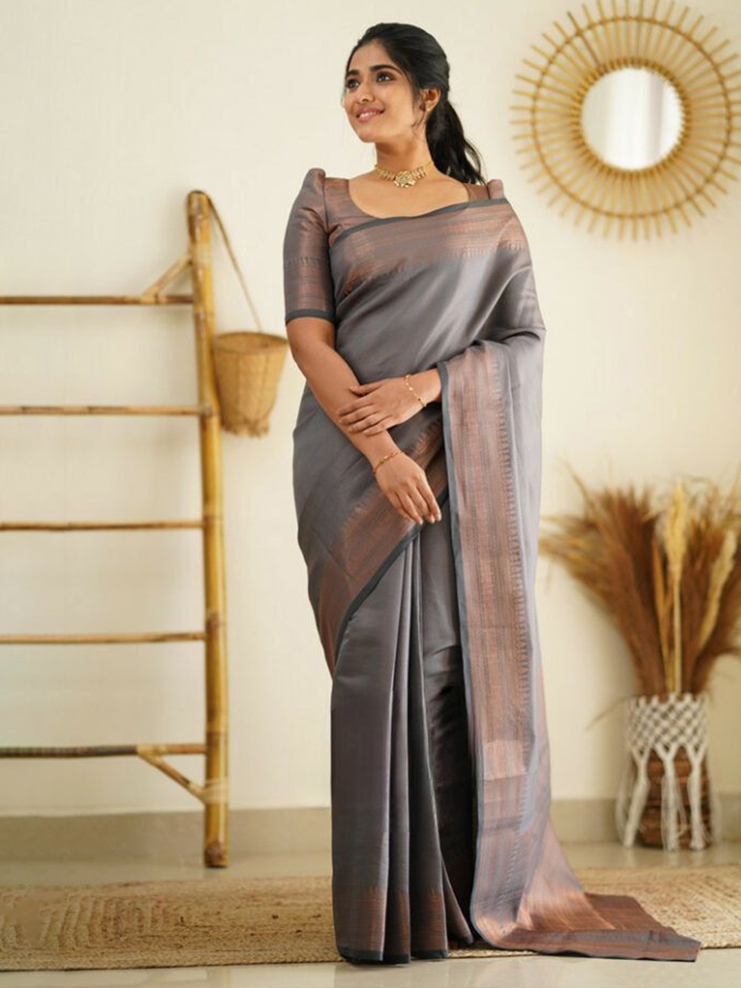 

Fashion Ritmo Pure Silk Saree With Blouse Piece, Grey