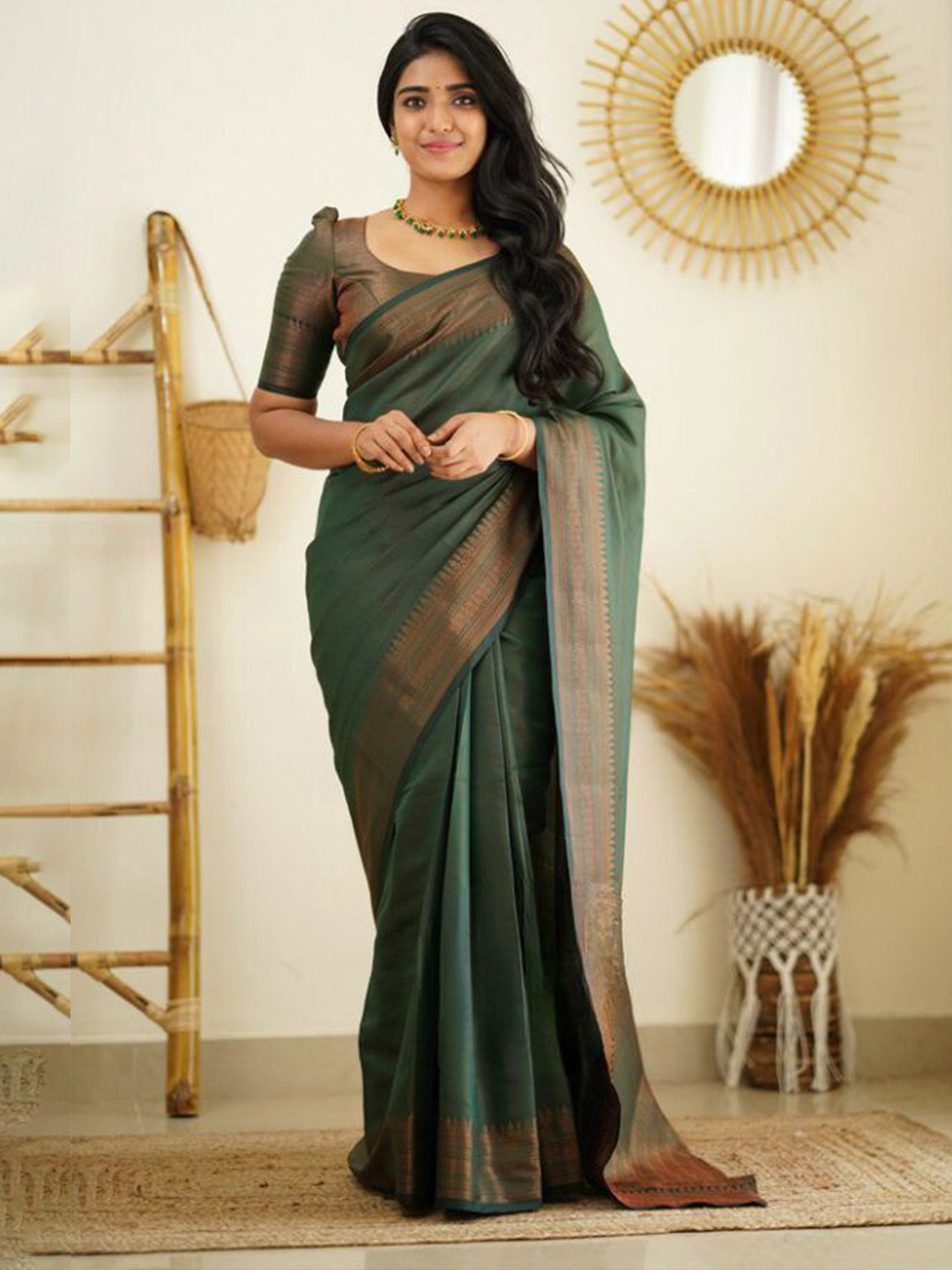 

Fashion Ritmo Woven Design Zari Pure Silk Saree, Green
