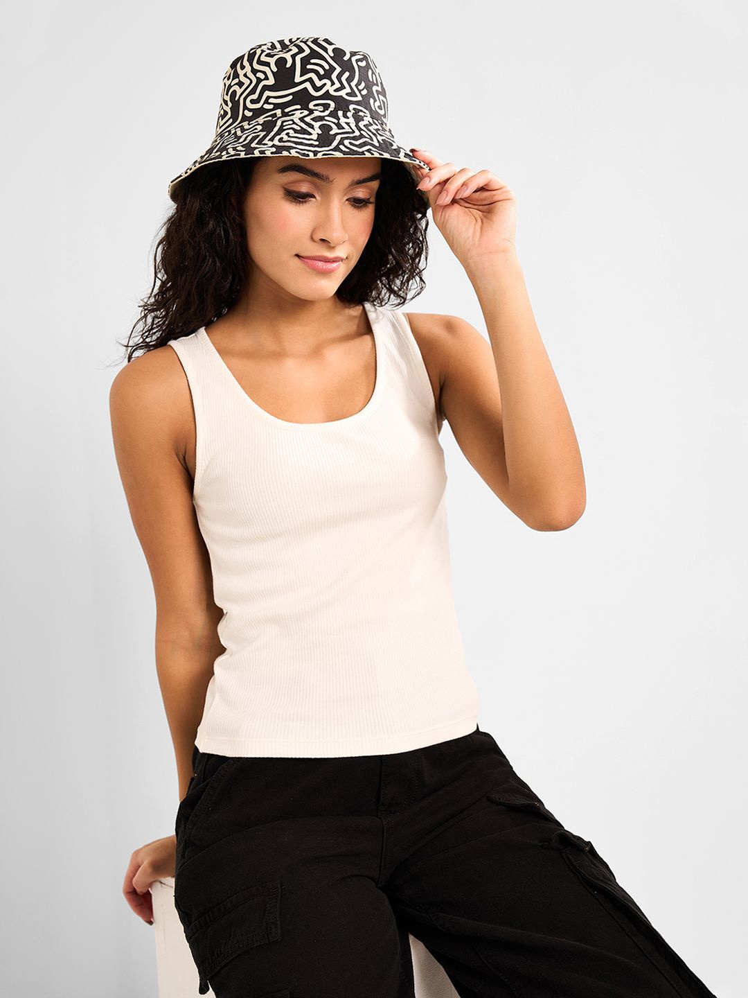 

People Round Neck Regular Top, Off white