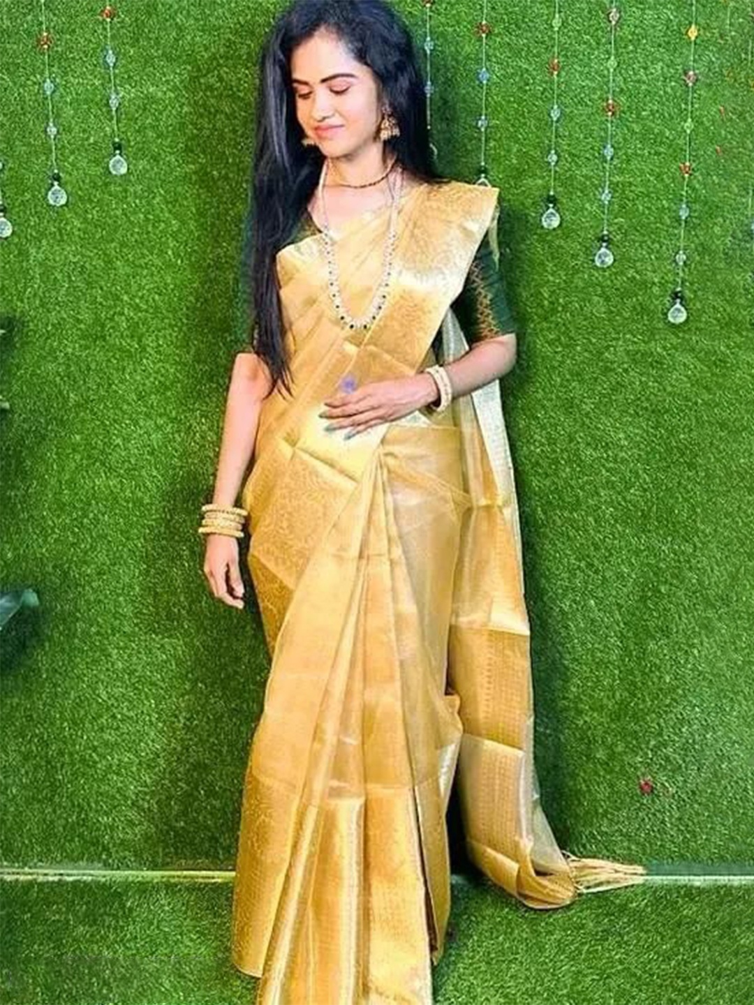 

KALINI Ethnic Motifs Zari Tissue Banarasi Saree, Beige