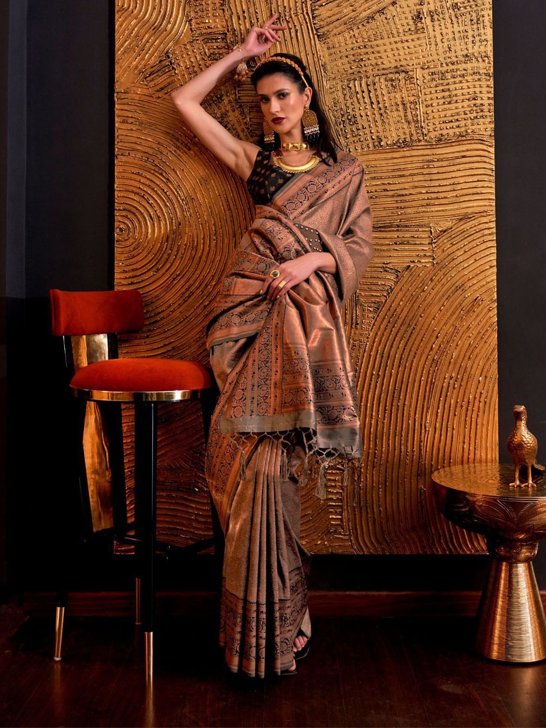 

ODETTE Brown Silk Blend Woven Saree With Unstitched Blouse for Women