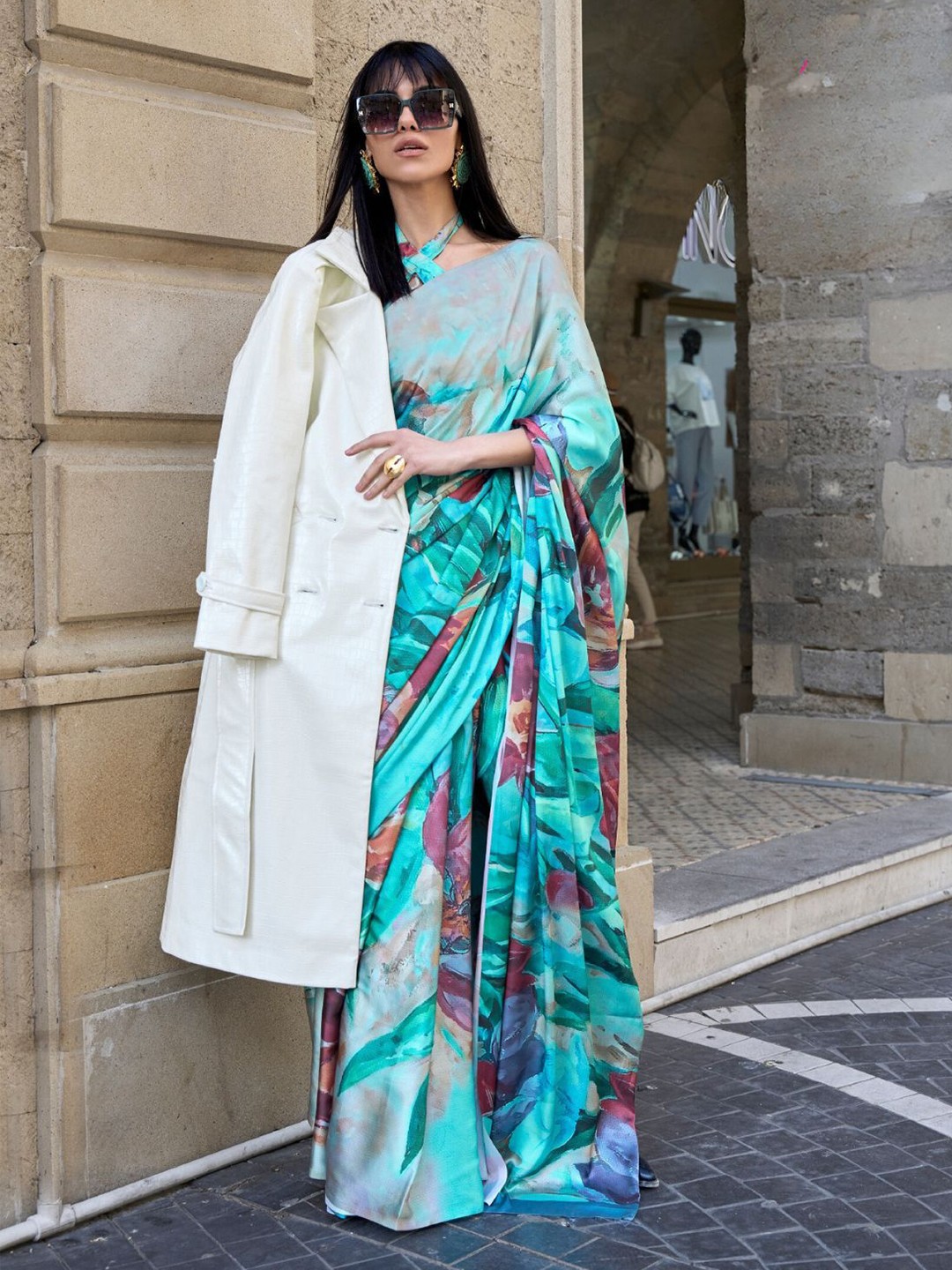 

ODETTE Multicolor Satin Printed Saree With Unstitched Blouse for Women, Green